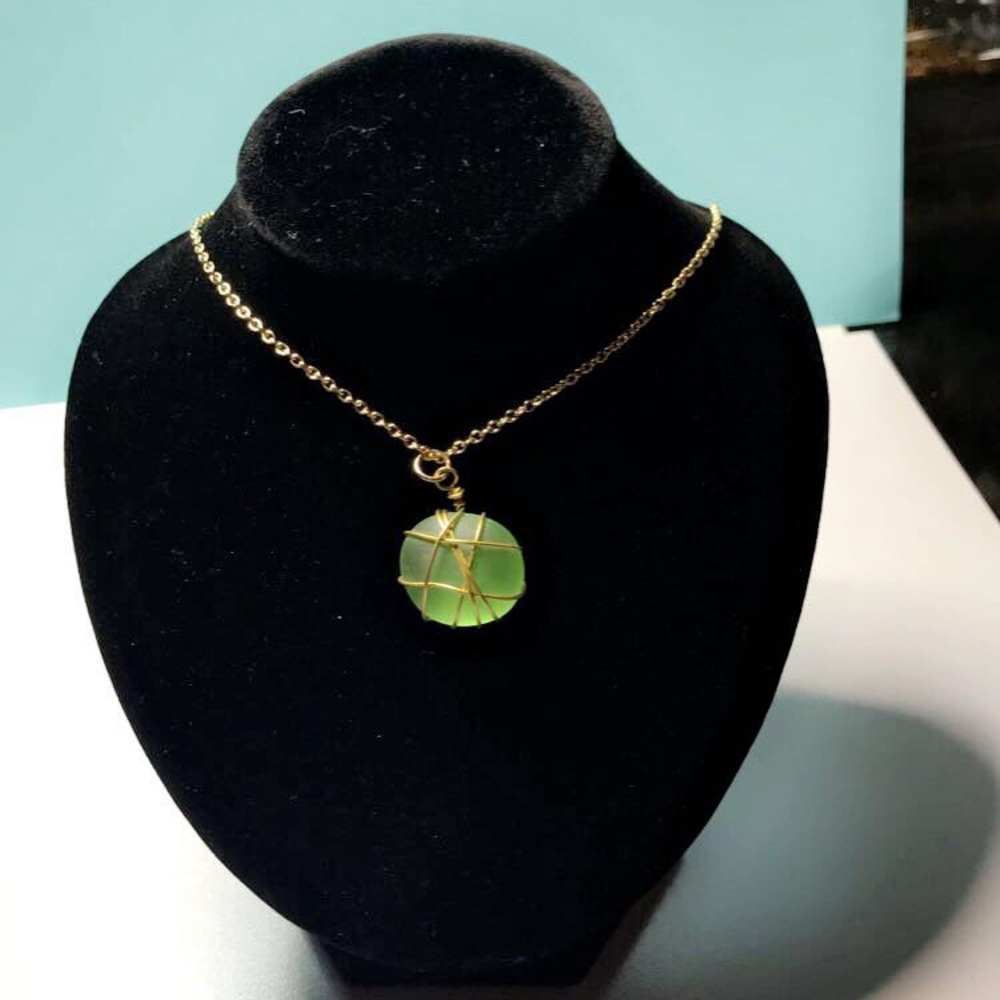 Clear necklace